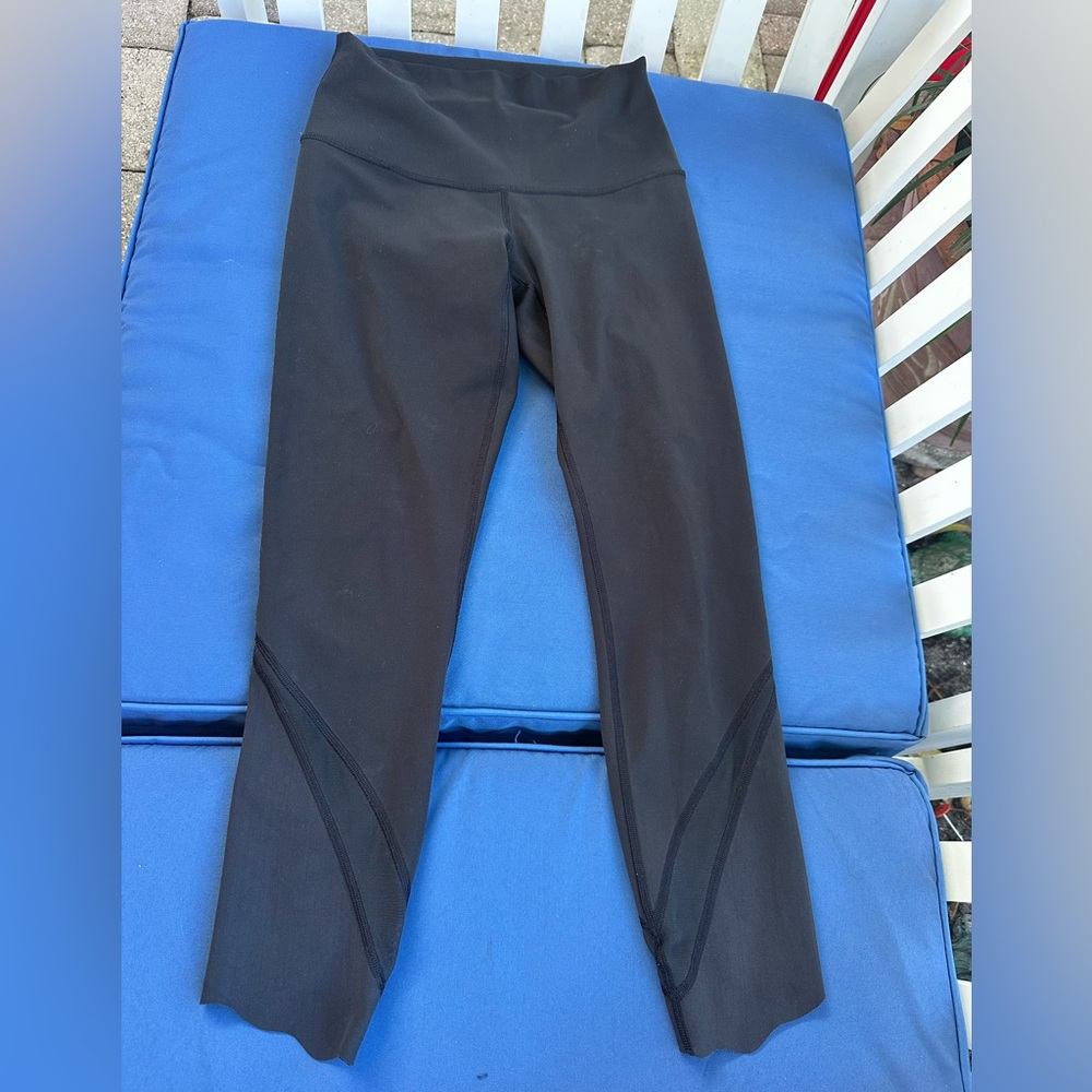 Lululemon Black High-Waisted Leggings Size 4